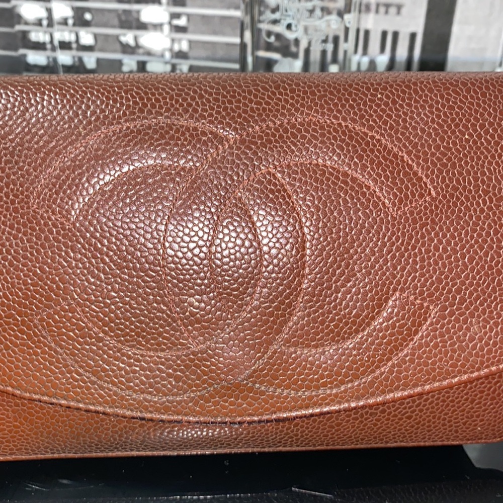 SOLDAuthentic CHANEL CC Logo Caviar Leather Purse Wallet - Picture 11 of 17